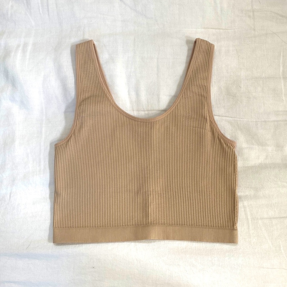 • Forever 21 /• US (M) / • Soft Pink